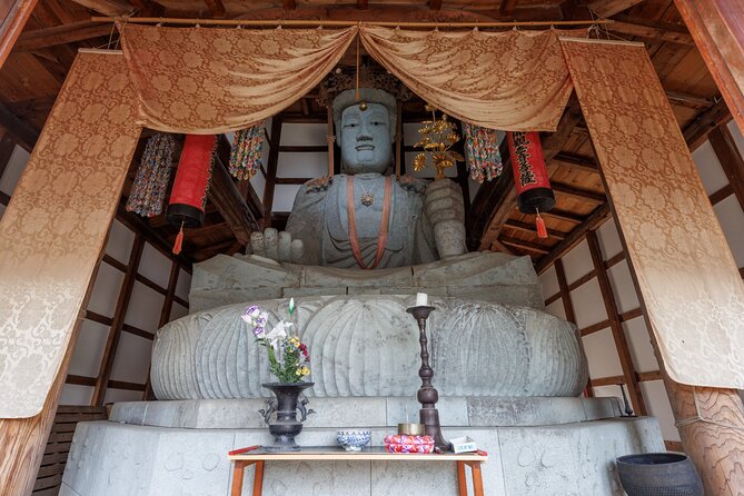 Temples Silence Retreat - Speaking Monk Guided Tour - Meditation Practices