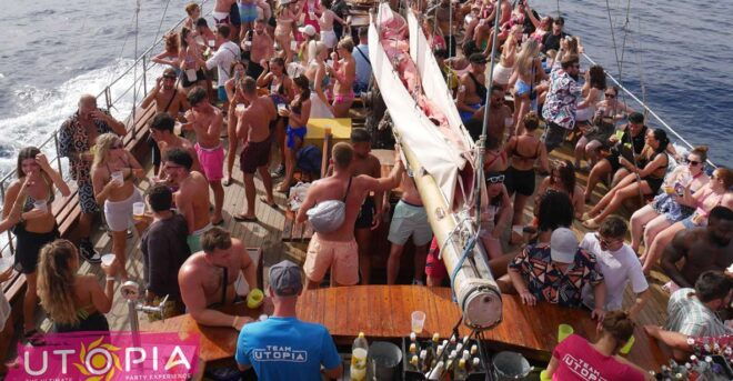 Tenerife: Boat Party With Open Bar and DJs - Inclusions