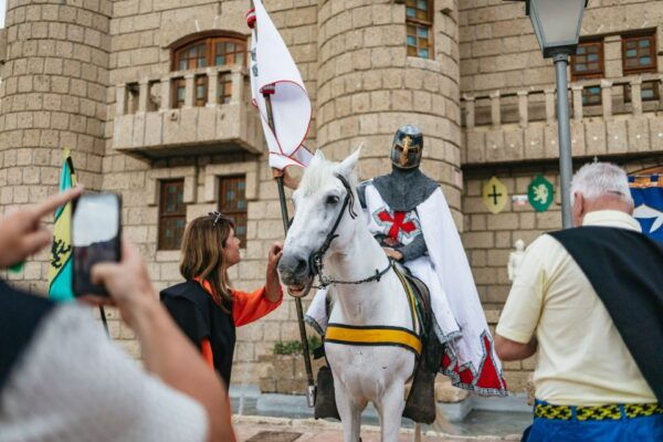 Tenerife: Medieval Night With Dinner in Castillo San Miguel - Common Questions