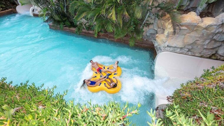 Tenerife: Siam Park Ticket & Transfer - Amenities and Services Included