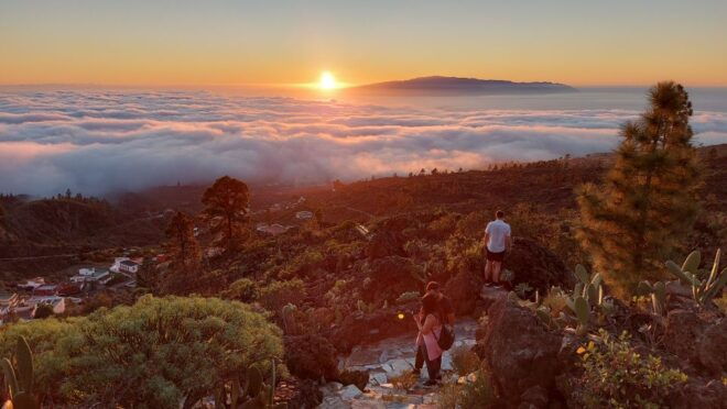 Tenerife: Teide National Park Sunset & Stargazing Tour - Scenic Drive Through Tenerifes Landscapes