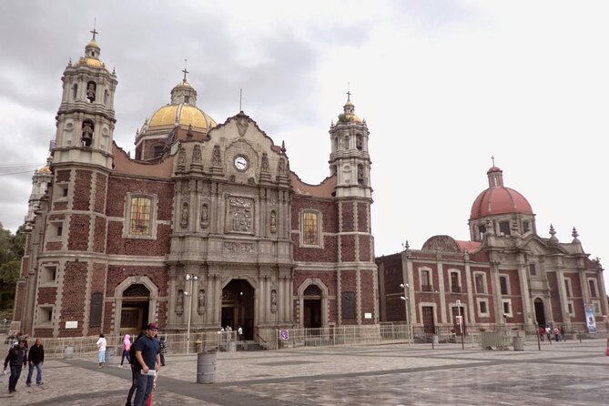 Teotihuacan and Basilica of Guadalupe Tour in English - Common Questions