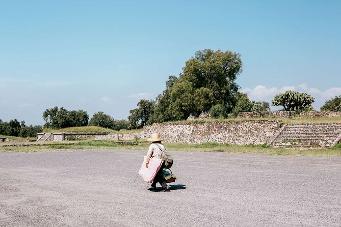 Teotihuacan, Basilica of Guadalupe, Tlatelolco and Tequila Tour - Tlatelolco Square