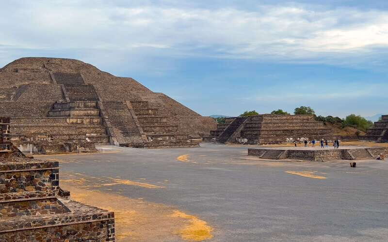 Teotihuacan: Full Guided Tour & Guadalupe Shrine Day Trip - A Deep Dive into the Tour Experience