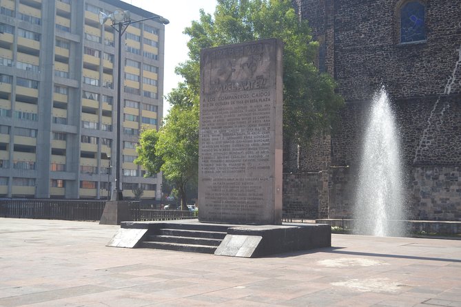 Teotihuacan & Guadalupe Shrine Xochimilco, Coyoacán & Frida Kahlo Combo Tour - Immersion in Frida Kahlos World