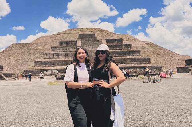 Teotihuacan guided tour, cave breakfast with CDMX transportation - Good To Know