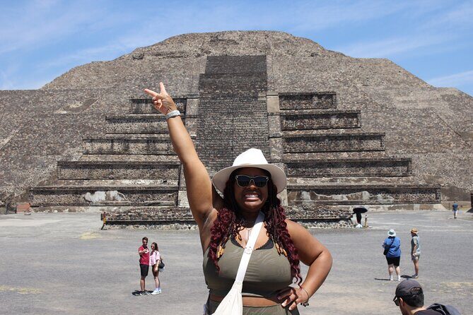 Teotihuacan guided tour, cave breakfast with CDMX transportation - Frequently Asked Questions