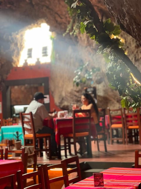 Teotihuacan, Guided Tour + Pick up From CDMX + Breakfast - Cultural Workshops