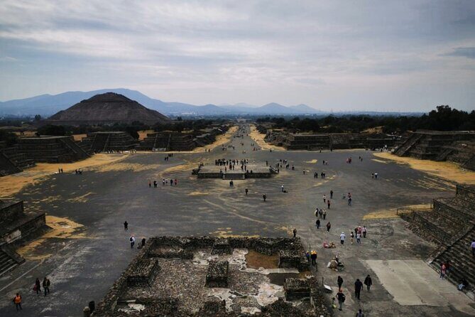 Teotihuacan Pyramids Adventure with Historic Center Exploration - FAQ