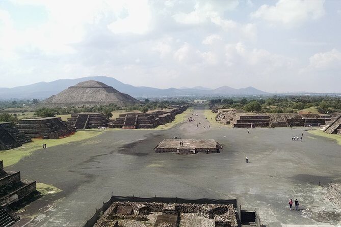 Teotihuacan pyramids from San Miguel de Allende - Good To Know  