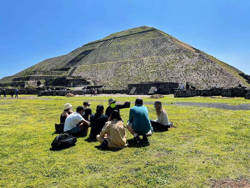 Teotihuacan Pyramids & lunch at my Grandma's house - Starting with Comfort and Convenience