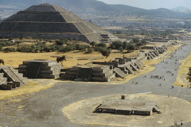 Teotihuacan Ruins and Tlatelolco Guided Tour with Tequila Tasting - Discovering Mexico Citys Historic Roots