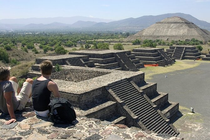 Teotihuacan, Shrine of Guadalupe & Tlatelolco All-Inclusive Tour - Knowledgeable Guide and Informative Experience