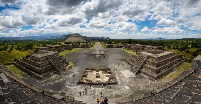 Teotihuacan: Visit Pyramids and Craft a Colorful Piñata - Transportation