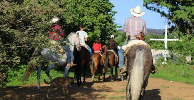 Tepoztlan: Horseback Riding Tour - Experience Highlights