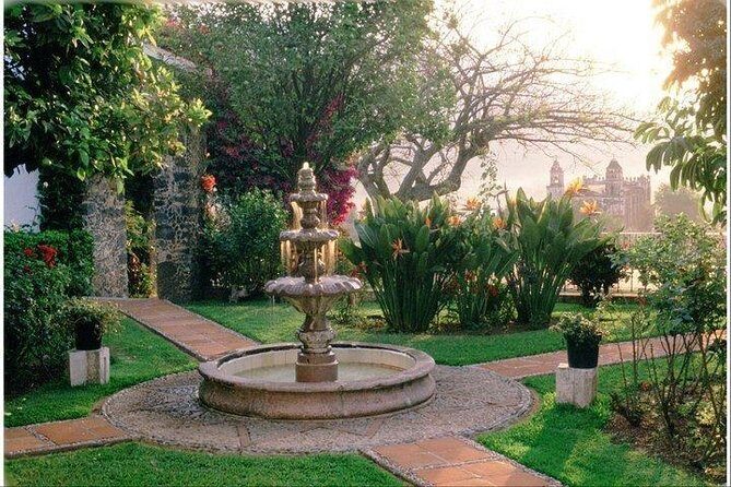 Tepoztlan Magico! - Market Visit and Cultural Highlights