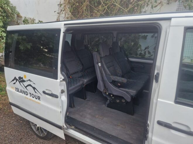 Terceira Island: Full Day Van Tour With Traditional Lunch - Explore Angra Do Heroismo