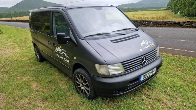Terceira Island: Full Day Van Tour With Traditional Lunch - Enjoy Breathtaking Views