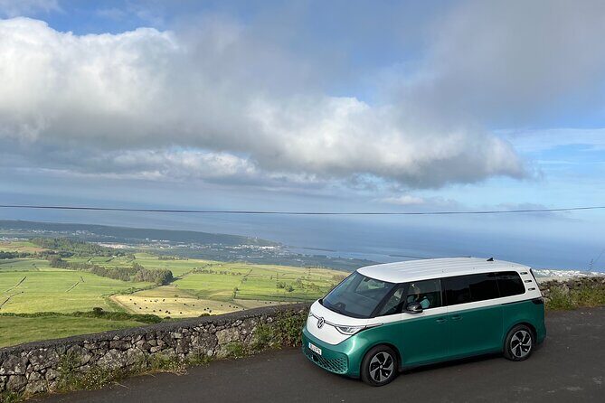 Terceira Island Highlights with Traditional Lunch - Exploring Terceira: An In-Depth Look at the Tour