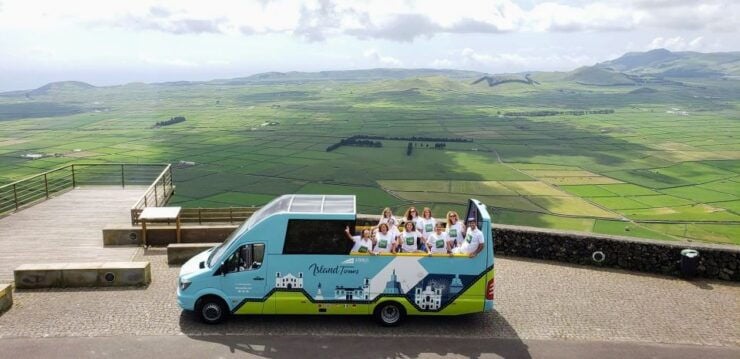 Terceira Island : Island Highlights Day Tour With Lunch - Duration and Language Options