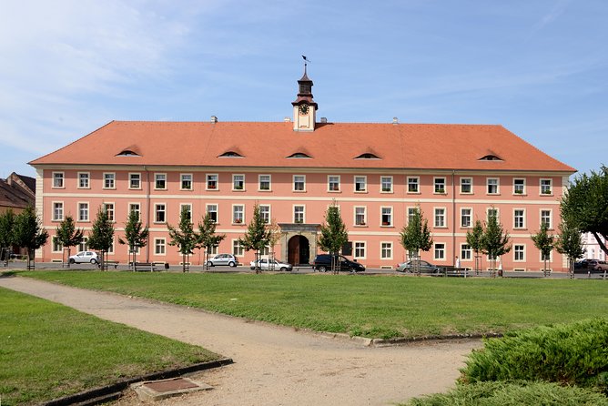 Terezin Half Day Trip From Prague Including Memorial Visit - What To Expect