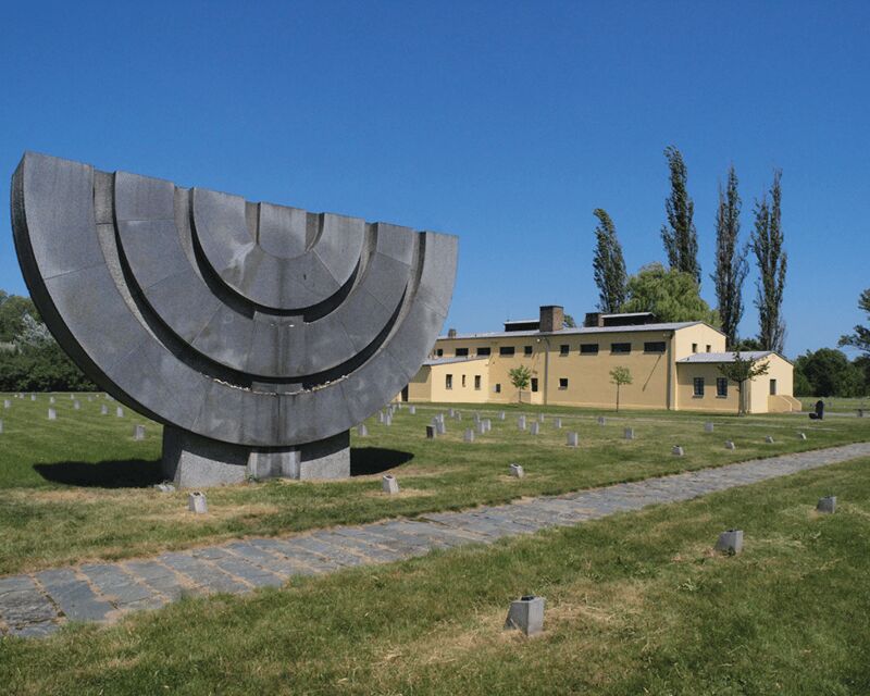 Terezin, Ustek and Litomerice Concentration Camp-Guided Tour - Ustek and Litomerice: Adding Context and Variety