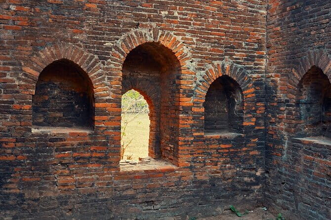 Terracotta Temples and Baluchuri Weavers Tour - Practical Aspects: What to Expect