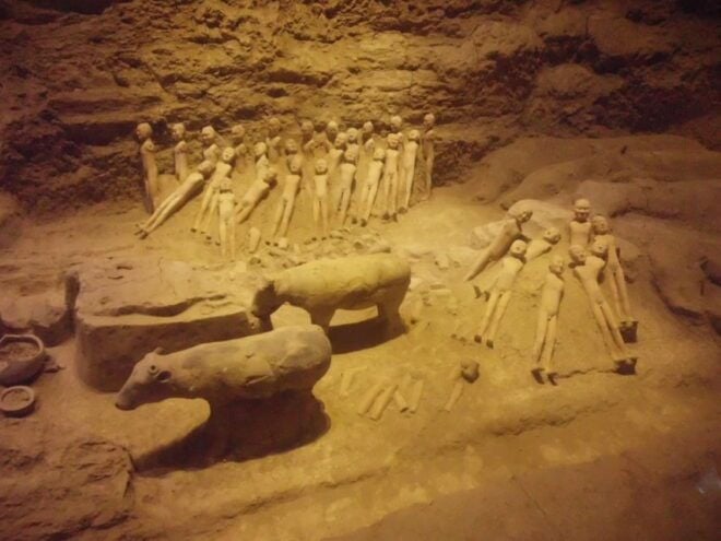 Terracotta Warriors & Lesser Warriors W/ Airport See-Off - Inclusions