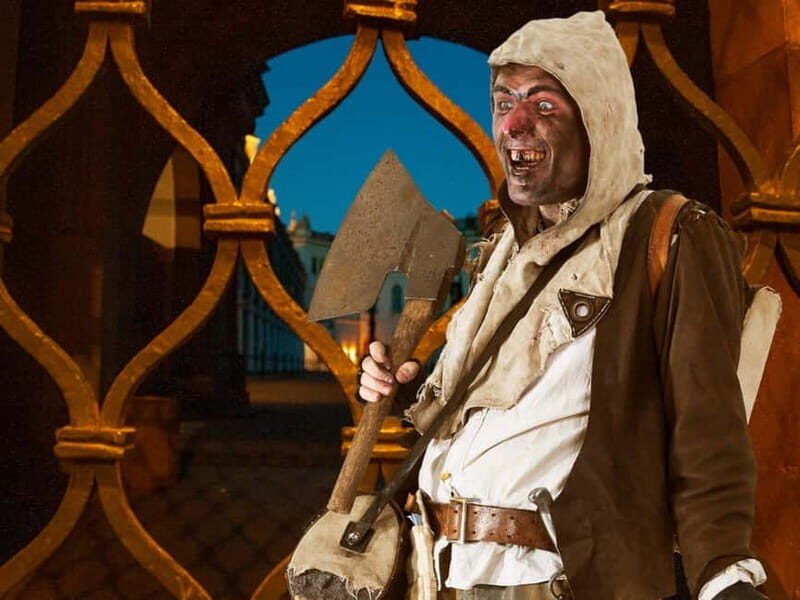 Terrifying Tour of Dresden Led by a Dungeon Master - Who Will Love This Tour?
