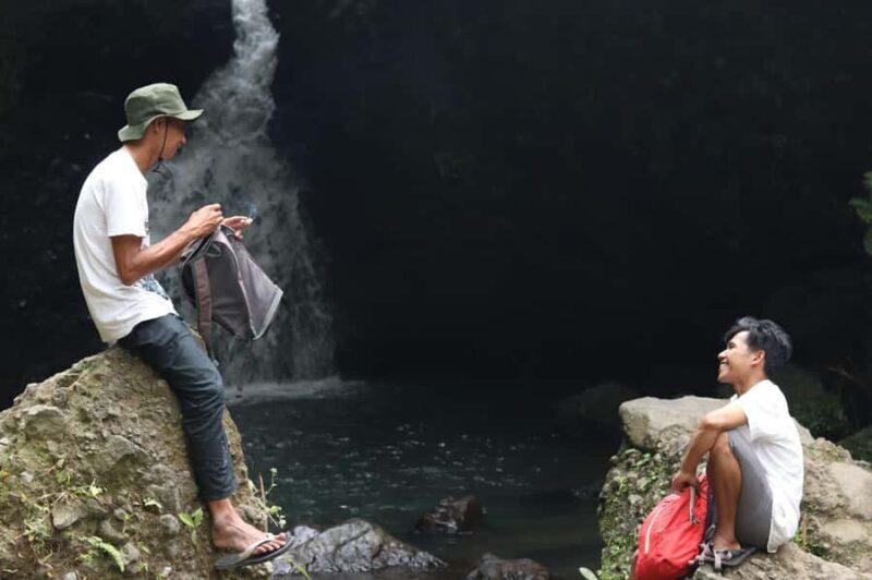 Tetebatu & Ricefield, Waterfall, Monkey forest. - FAQ