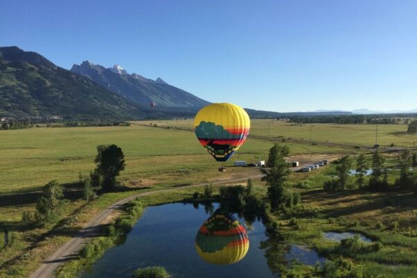 Teton Village: Grand Tetons Sunrise Hot Air Balloon Tour - Meeting Point and Directions