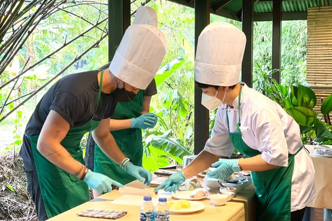 Thai Cooking Class 1.5 Hrs ( 2 Dishes Menu) - Menu and Dishes