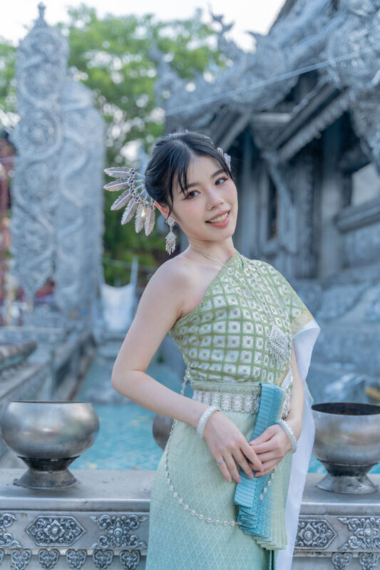 Thai Costume rental Chiang Mai by Absolute Thai - Making the most of the nearby Silver Temple