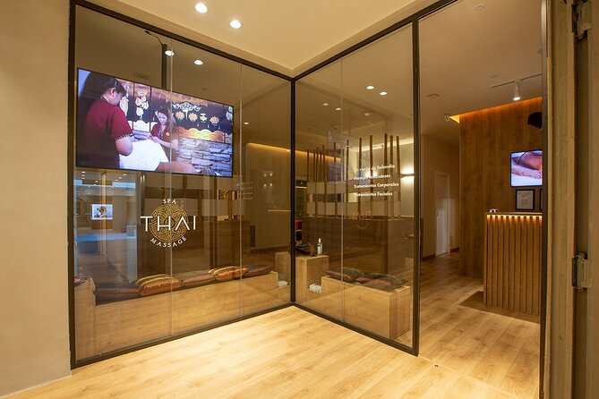 THAI Foot and Legs MASSAGE of 30 Min at THAI MASSAGE ALURA - What to Expect During Your 30-Minute Session