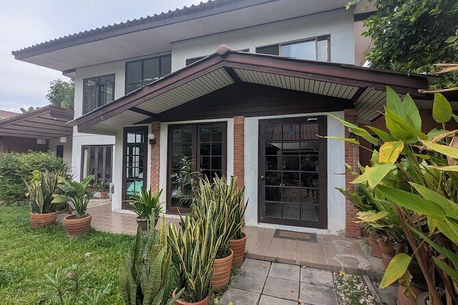 Thai Home Cooking Class with Young in Nonthaburi, Near Bangkok - The Experience: What You Can Expect