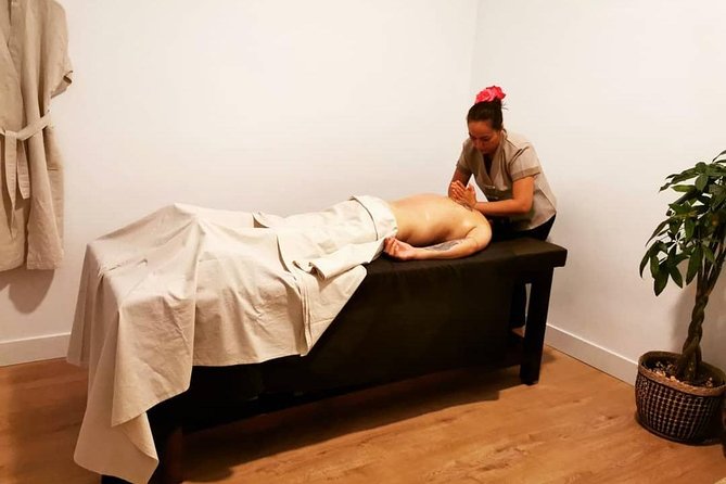 Thai Traditional Massage // Thai Traditional Massage - Benefits of Thai Traditional Massage