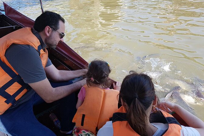 Thailand Experiences and Adventures (9 Days) - Day 2: Exploring the Temples of Chiang Mai