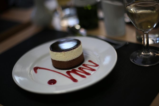 Thames River Jazz and Dinner Cruise - Common Questions