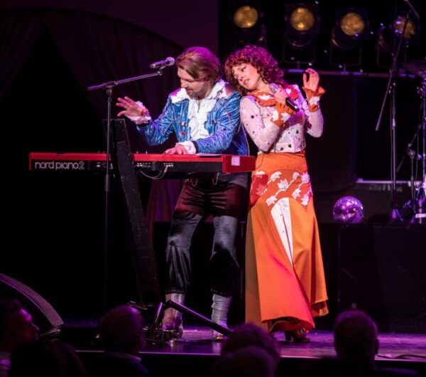 Thank You for the Music - the ABBA Story - ABBAs Influence on Pop Music and Fashion