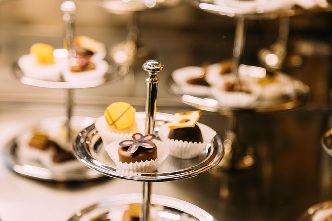 The 10 Tastings of Bruges With Locals: Private Food Tour - Surprise Tastings Along the Way