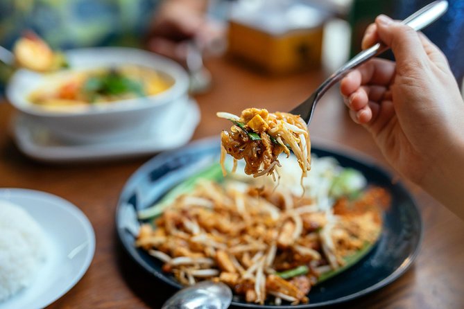 The 10 Tastings of Chiang Mai With Locals: Private Street Food Tour - Positive Review: Authentic and One Not to Miss