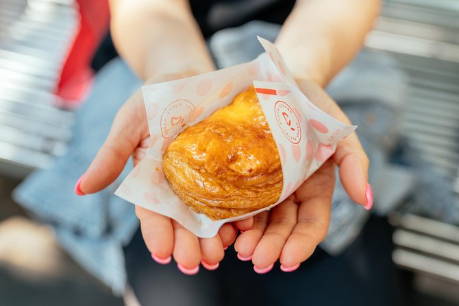 The 10 Tastings of Melbourne With Locals: Private Food Tour - Sweet Delights