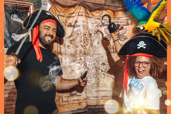 The 7 Seas - Epic Escape Game in Carvoeiro - Gameplay: Robbing a Bank and Running With the Money