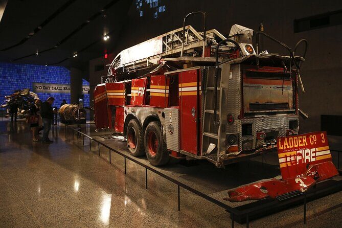 The 9/11 Ground Zero and Manhattan Walking Tour - Exploring the Manhattan Highlights