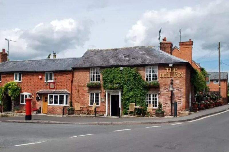 The Alternative Shakespeare Tour + 3 Course Carvery - Overview of the Experience