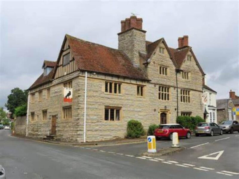 The Alternative Shakespeare Tour + 3 Course Carvery - The Meal: A 16th-Century Carvery
