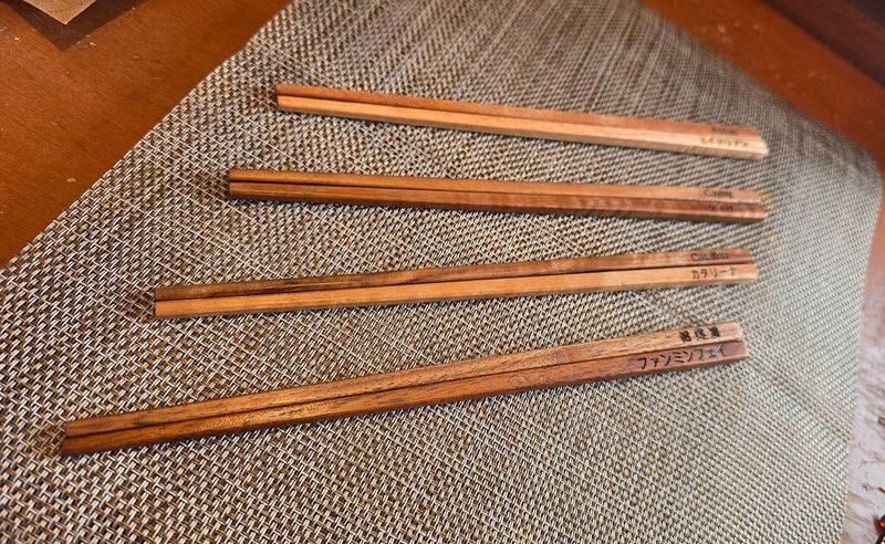 The Art of Chopsticks: Traditional Japanese Craft in Tokyo Asakusa - The instructors and the feel of the session