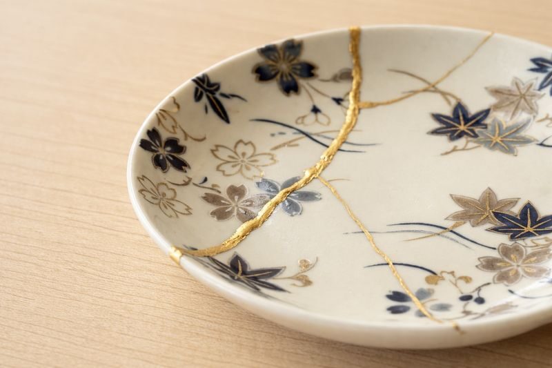 The Art of Kintsugi: Traditional Golden Repair in Tokyo Asakusa - A quiet craft break in Asakusa