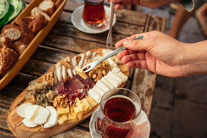 The Award-Winning PRIVATE Food Tour of Istanbul: The 10 Tastings - Durum: Savor the Flavors of Istanbuls Famous Wrap