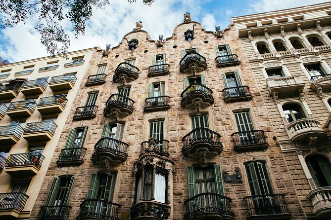 The Beauty of Barcelona by Bike: Private Tour - Explore Gaudís Unique Architectural Designs
